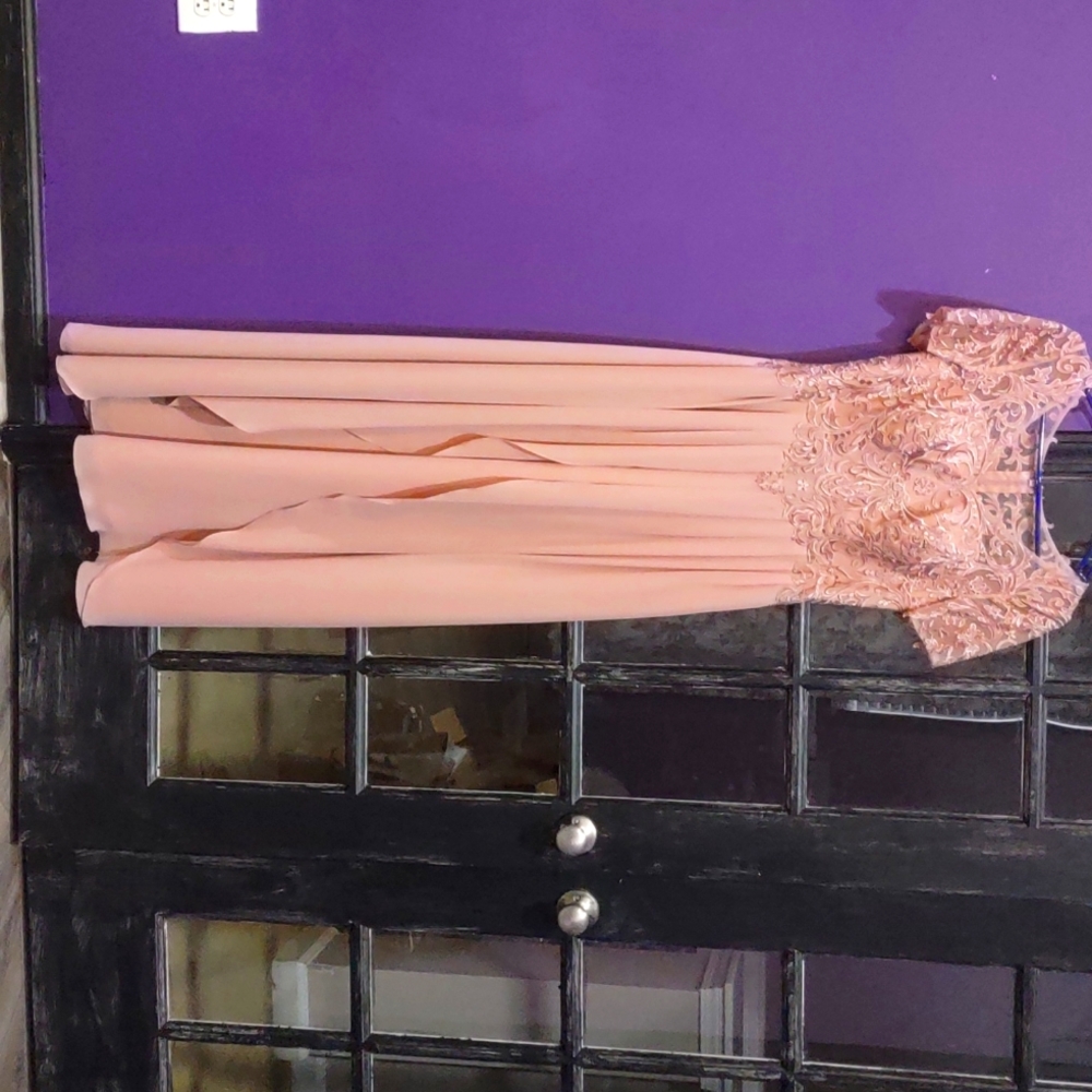 Mother it the bride dress